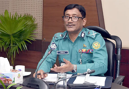 তালেবানের আহ্বানে যুদ্ধে যোগ দিতে কিছু বাংলাদেশি ঘর ছেড়েছেন: ডিএমপি কমিশনার